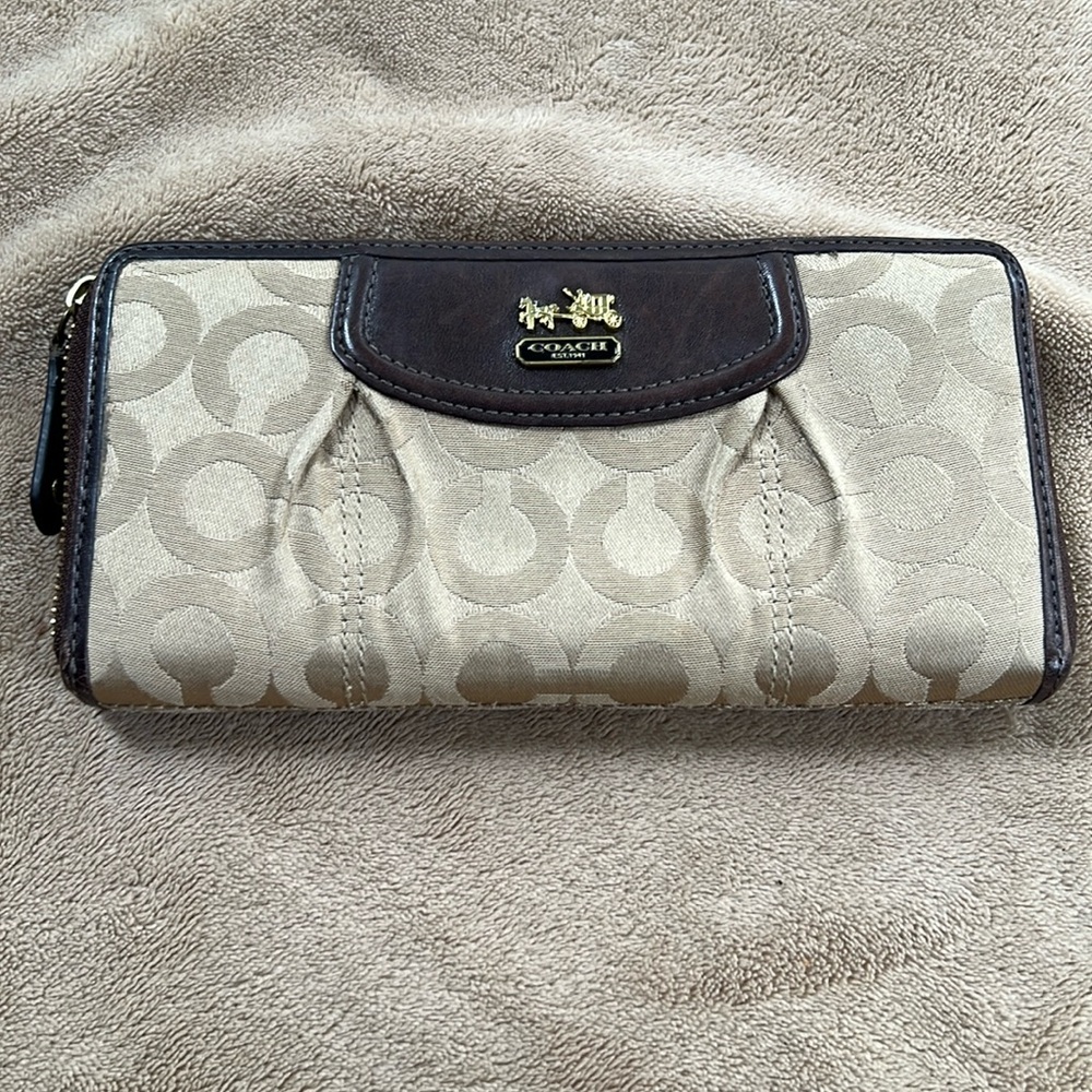 Coach wallet